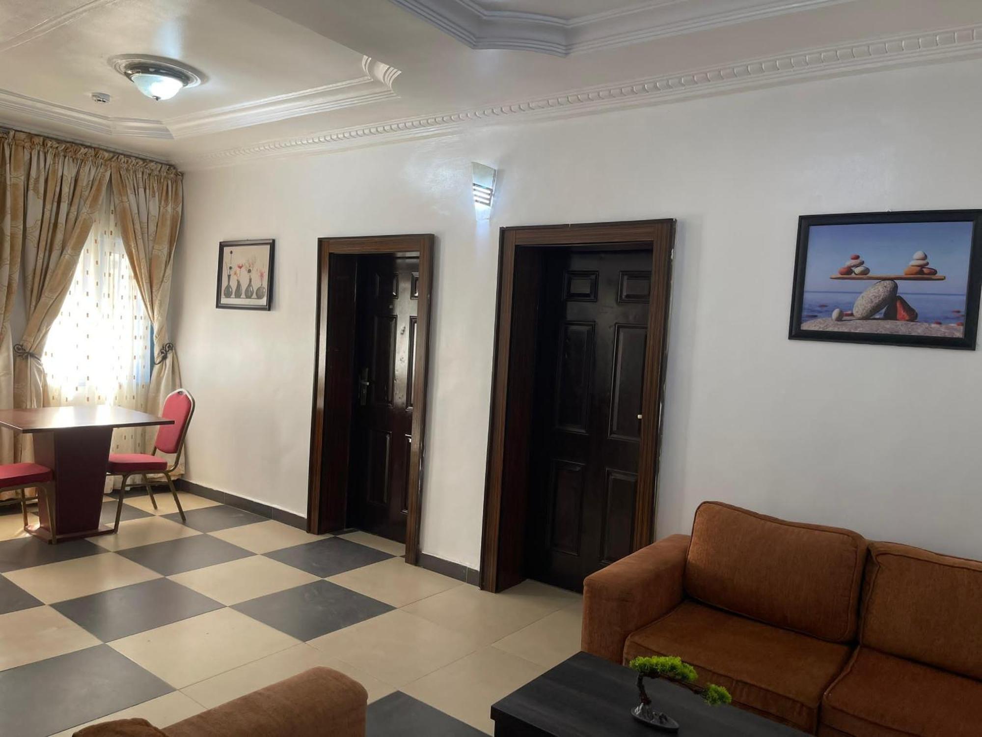 Aa Hotel And Suites Абуджа Экстерьер фото